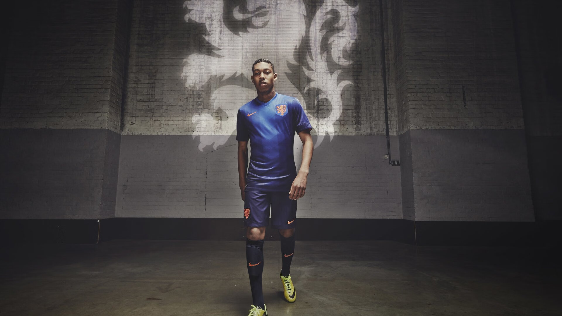 乐鱼体育网址入口-34-4，太疯狂！英超冠军轰34球9连胜完爆对手，位居英超前2，英超38轮顺序